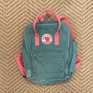 FJallraven  - Classic Mini Backpack - Teal / Pink